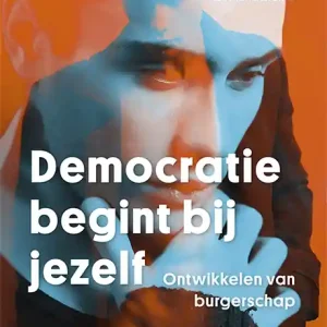 Aanbieding Democratie begint bij jezelf
